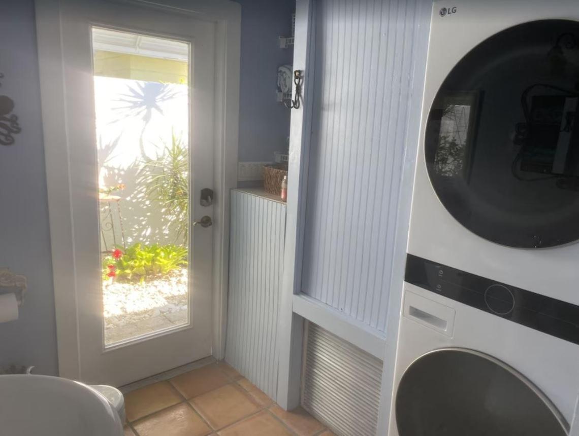 Pool/Waterfront Home 5 Min Walk To Siesta Key Village And Beach Exterior foto